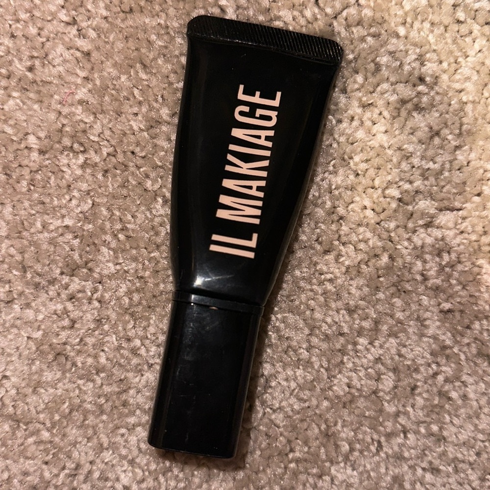 iL makiage foundation color 010